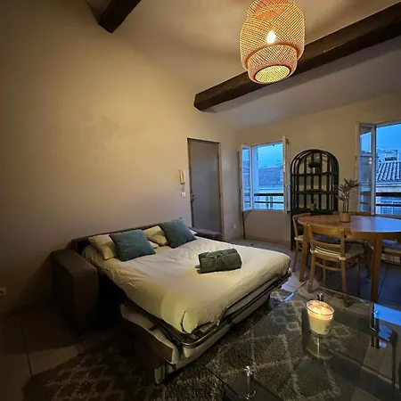 Apartamento Cozy 1-bedroom 2 Minutes From Stalingrad Private Parking