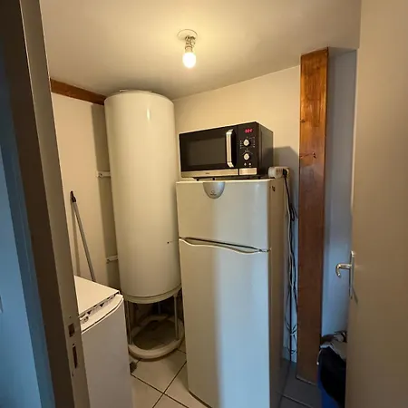 Apartman Cozy 1-bedroom 2 Minutes From Stalingrad Private Parking Bordeaux