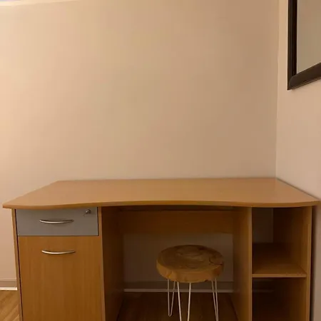 Cozy 1-bedroom 2 Minutes From Stalingrad Private Parking * Bordeaux