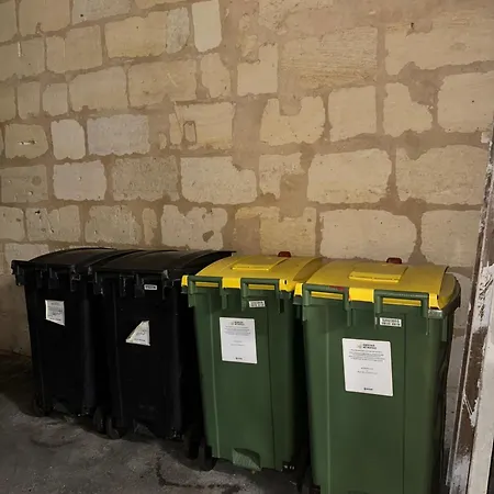 Cozy 1-bedroom 2 Minutes From Stalingrad Private Parking * Bordeaux