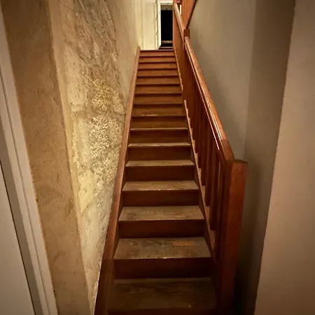 Cozy 1-bedroom 2 Minutes From Stalingrad Private Parking * Bordeaux